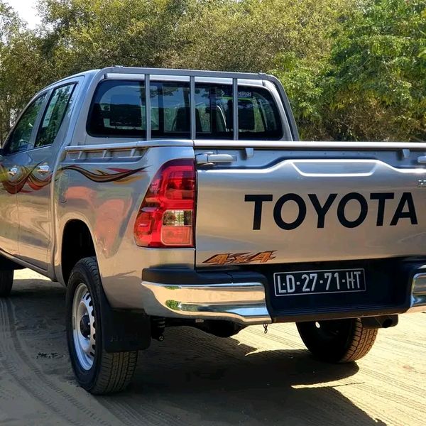 Toyota Hilux • 2022 • 45 km 3