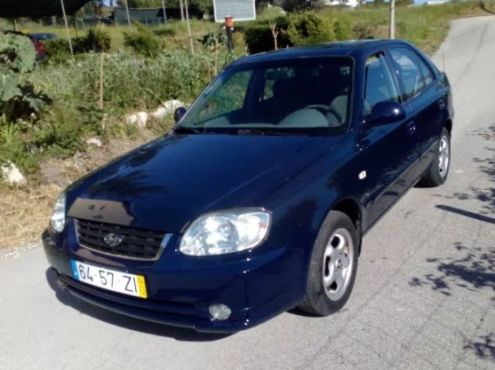 Hyundai Accent • 2004 • 270,000 km 1