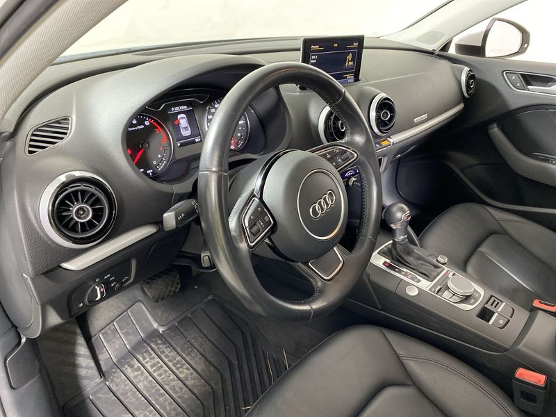 Audi A3 • 2016 • 43,826 km 5