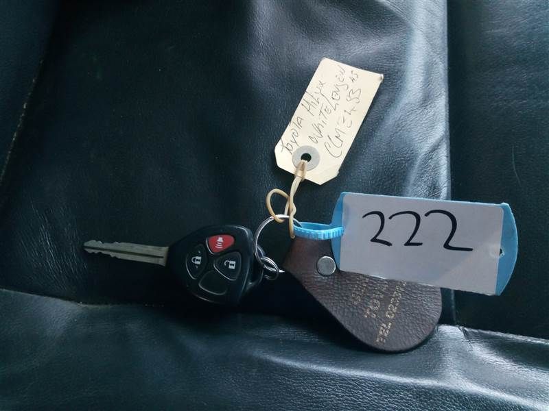 Toyota Hilux • 2015 • 85,665 km 5