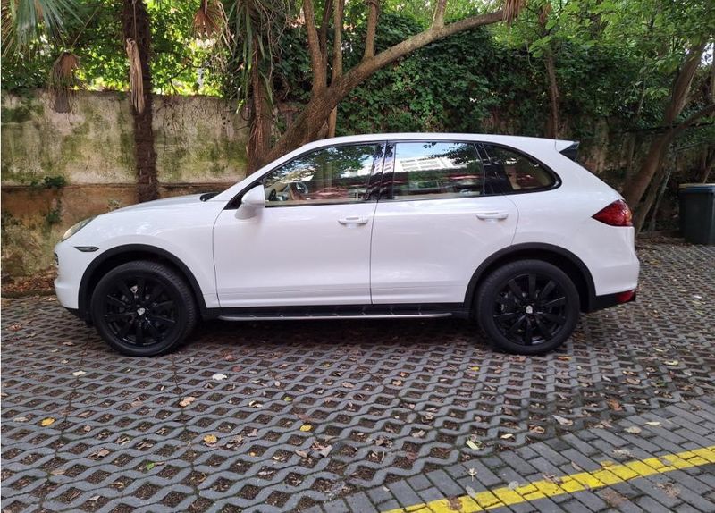 Porsche Cayenne • 2011 • 200,000 km 4