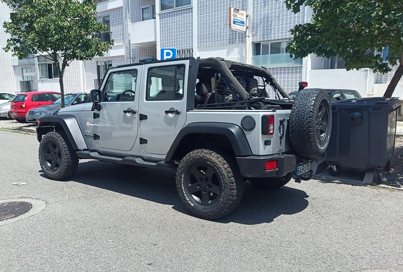 Jeep Wrangler JK • 2009 • 60,000 km 3
