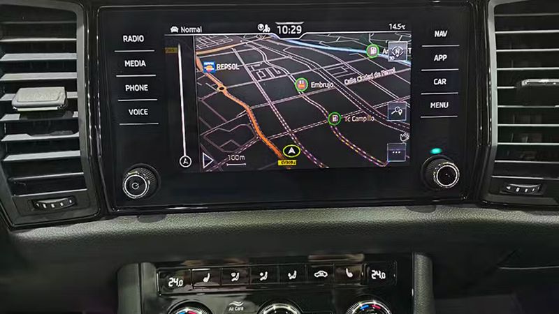 Škoda Kodiaq • 2023 • 40,203 km 18