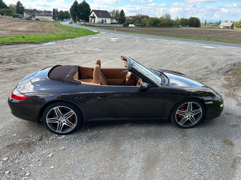 Porsche 911 Carrera Cabrio • 2008 • 26,550 km 1