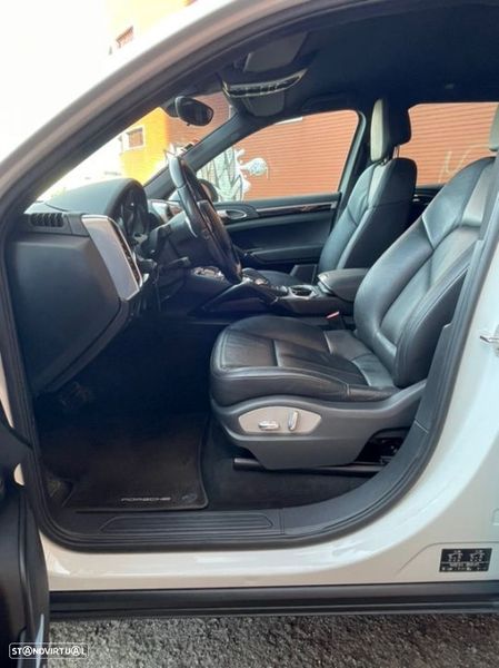 Porsche Cayenne • 2012 • 250,000 km 4