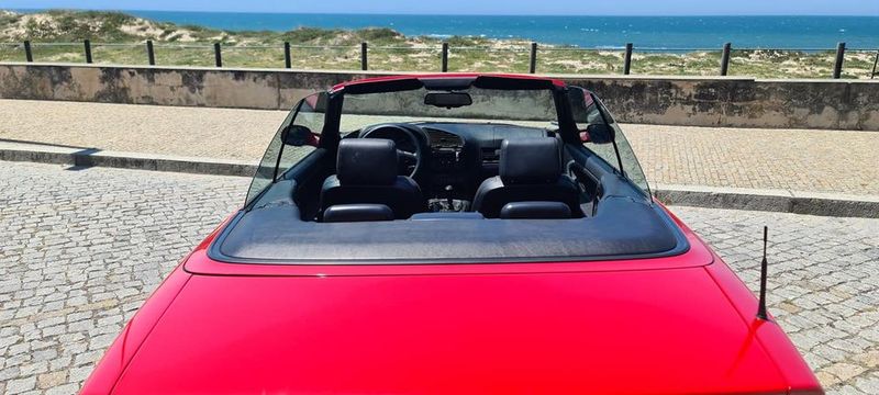 BMW 328i • 1993 • 89,000 km 6