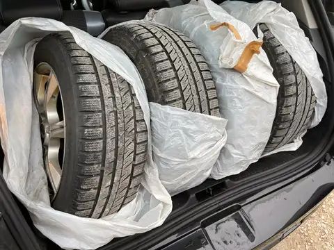 Renault Clio • 2010 • 99,595 km 3