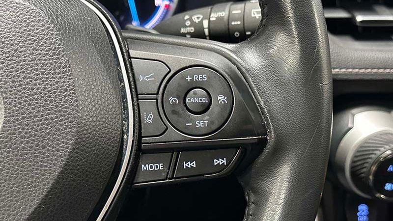 Toyota RAV4 • 2021 • 59,720 km 12