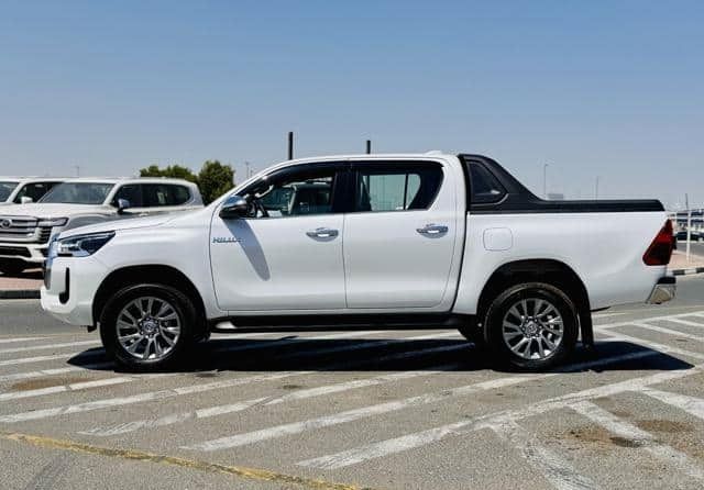 Toyota Hilux • 2024 • 25,000 km 2