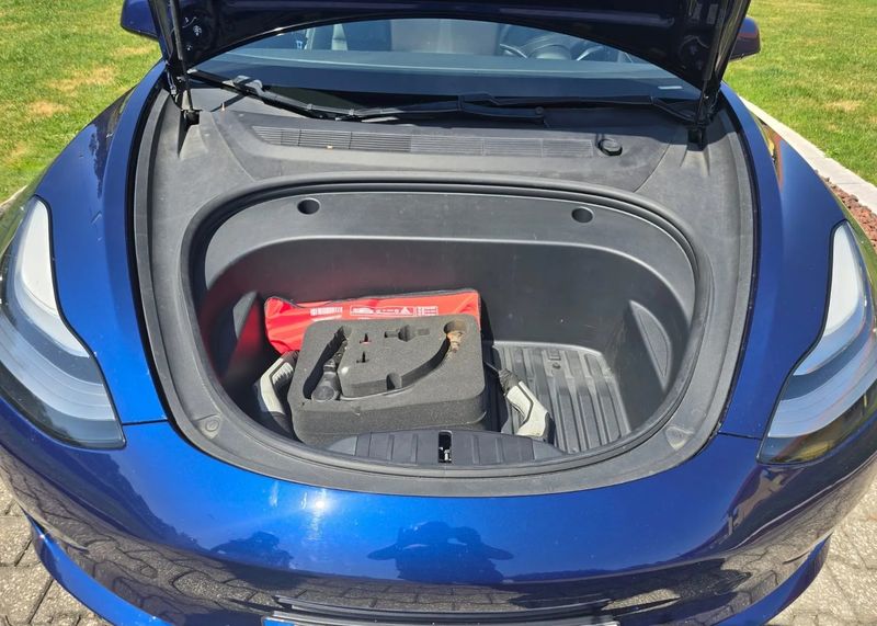 Tesla Model 3 • 2021 • 124,000 km 8