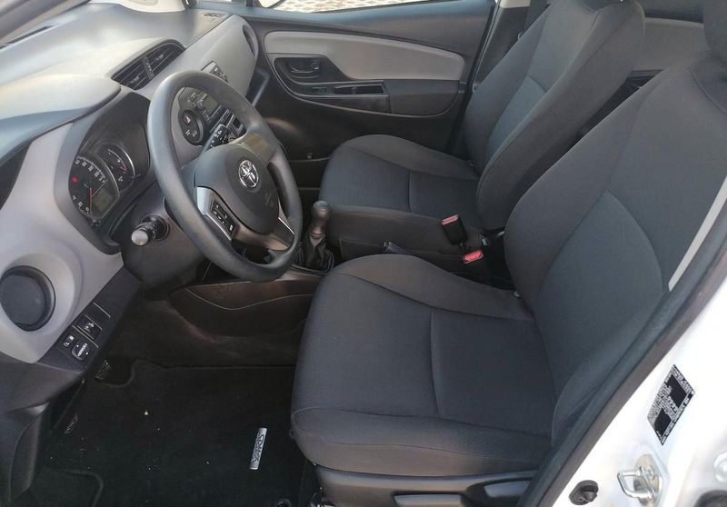 Toyota Yaris • 2015 • 20,000 km 2