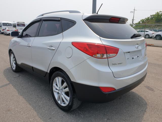 Hyundai Tucson • 2013 • 51,000 km 6