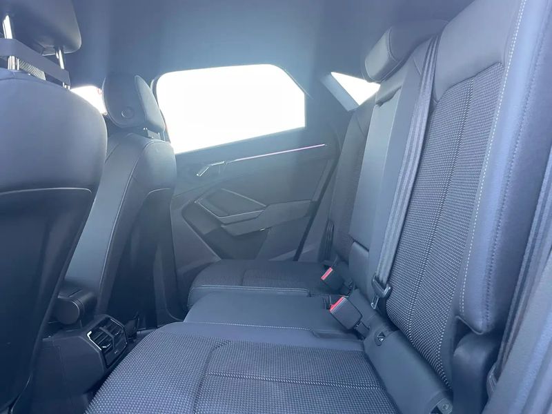 Audi Q3 • 2020 • 119,000 km 3