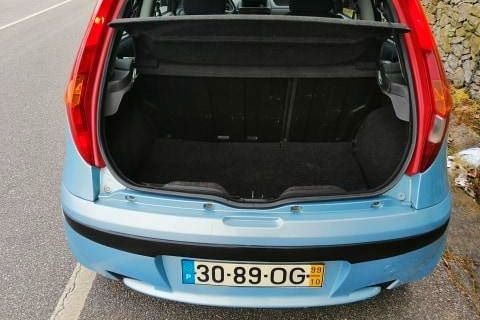 Fiat Punto • 1999 • 210,000 km 3