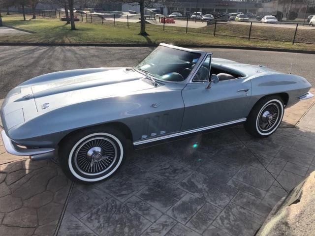 Chevrolet Corvette • 1966 • 113,700 km 7
