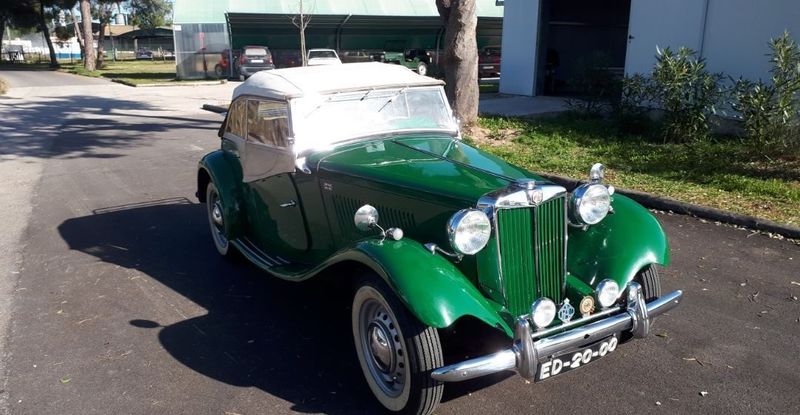 Cadillac ATS Coupe • 1953 • 67,000 km 2