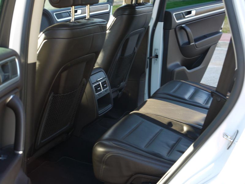Volkswagen Touareg • 2012 • 215,000 km 8