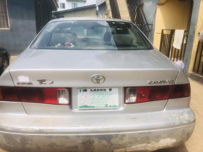 Toyota Camry • 2002 • 180,000 km 3