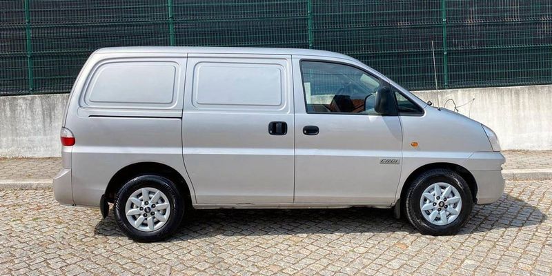 Hyundai H1 • 2008 • 130,000 km 4