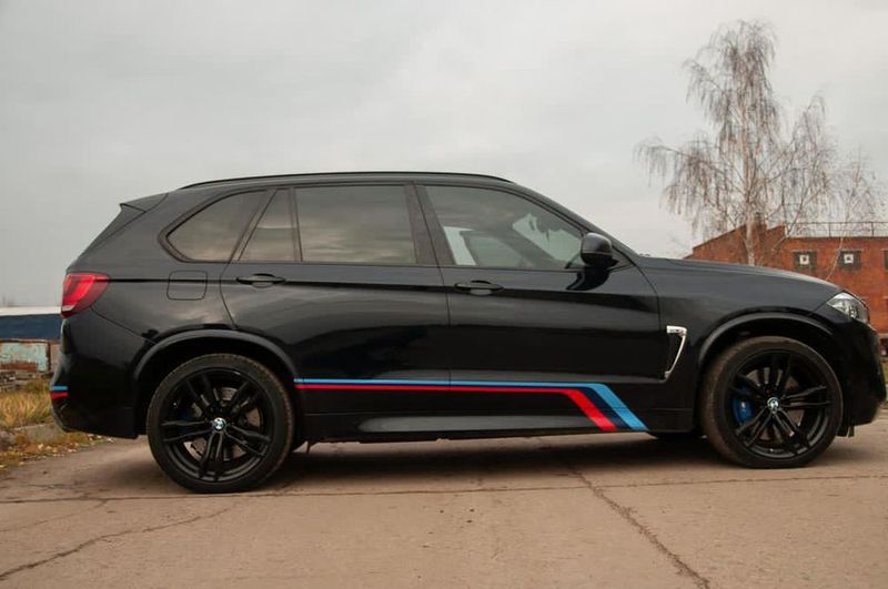 BMW X5 • 2017 • 85,000 km 1