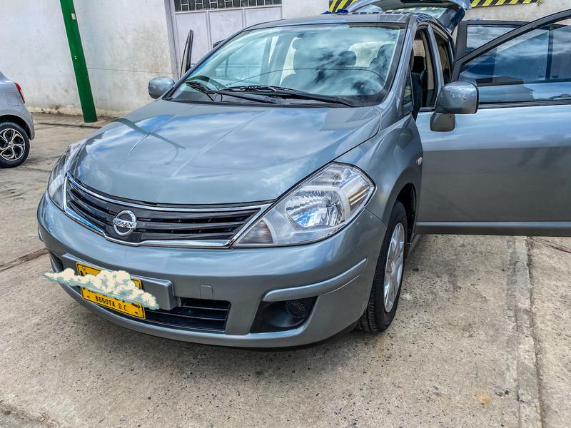 Nissan Tiida • 2013 • 72,659 km 1