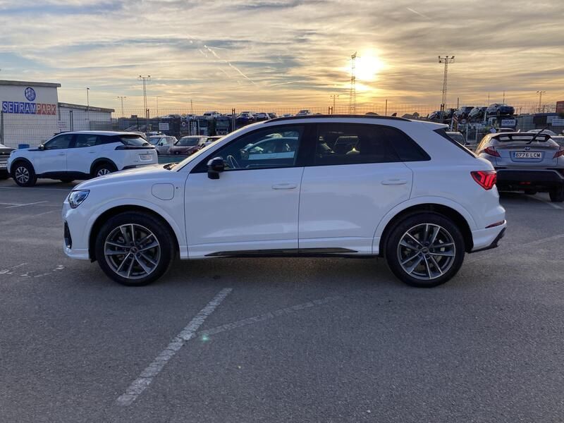 Audi Q3 • 2024 • 2,312 km 2