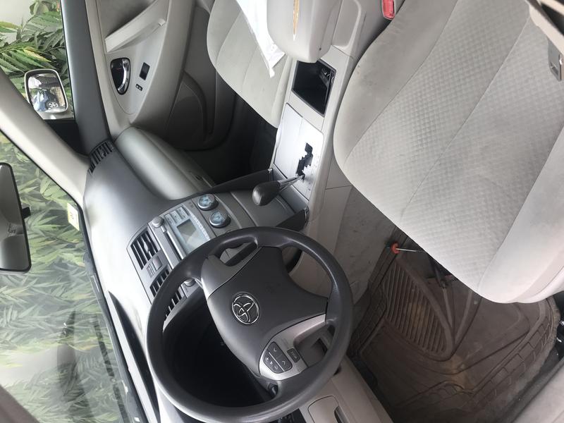 Toyota Camry • 2009 • 15,000 km 6