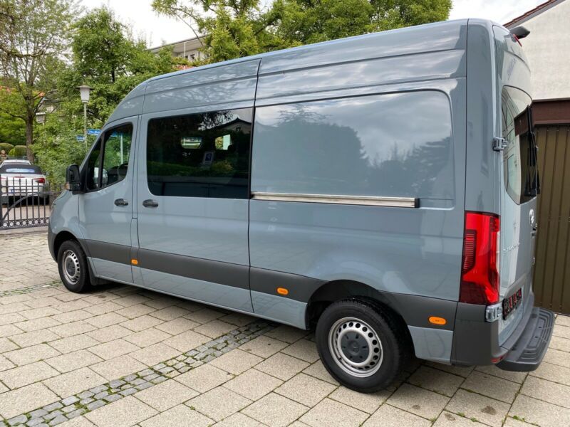 Mercedes-Benz Sprinter • 2020 • 20,213 km 2