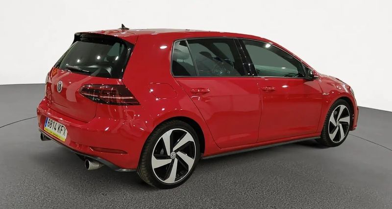 Volkswagen Golf GTI • 2017 • 94,229 km 2