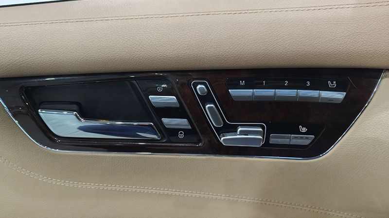 Mercedes-Benz CL • 2007 • 109,699 km 8