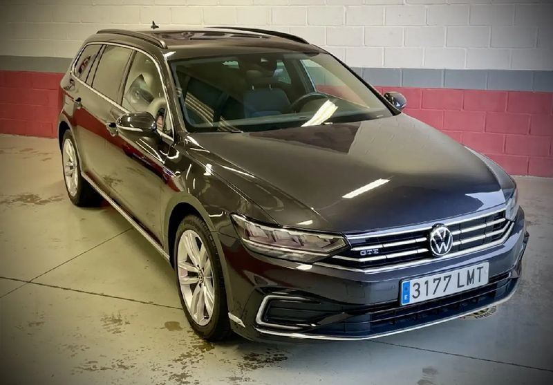 Volkswagen Passat Variant • 2021 • 68,000 km 1