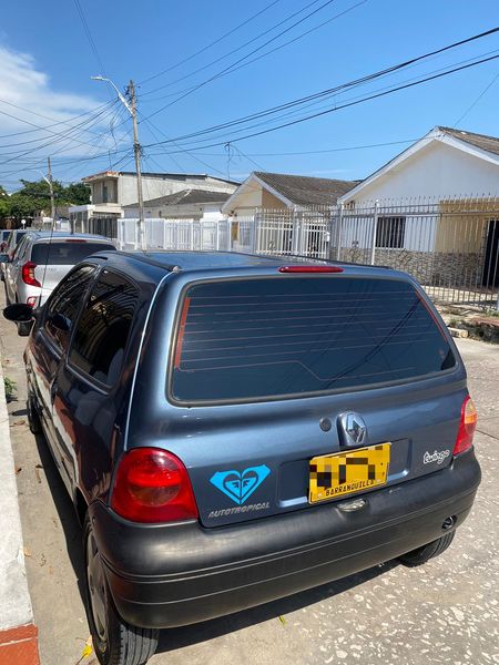 Renault Twingo • 2011 • 123,156 km 8