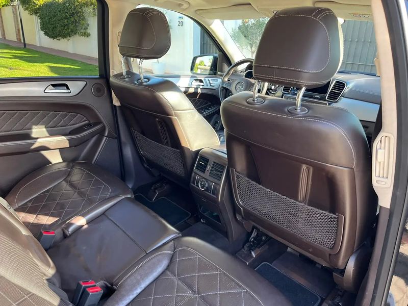 Mercedes-Benz GLS-Class • 2017 • 147,000 km 6