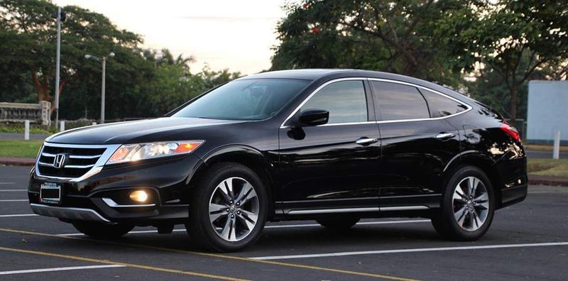 Honda Crosstour • 2014 • 123,456 km 5