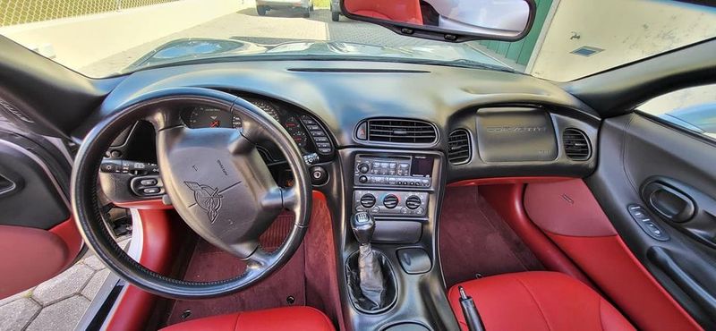 Chevrolet C-10 • 1999 • 125,000 km 6