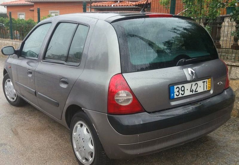 Renault Clio • 2002 • 159,999 km 6