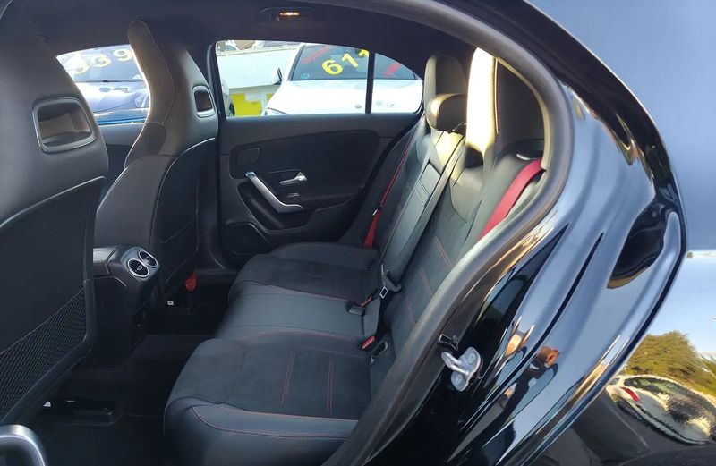 Mercedes-Benz A-Class • 2023 • 39,507 km 11