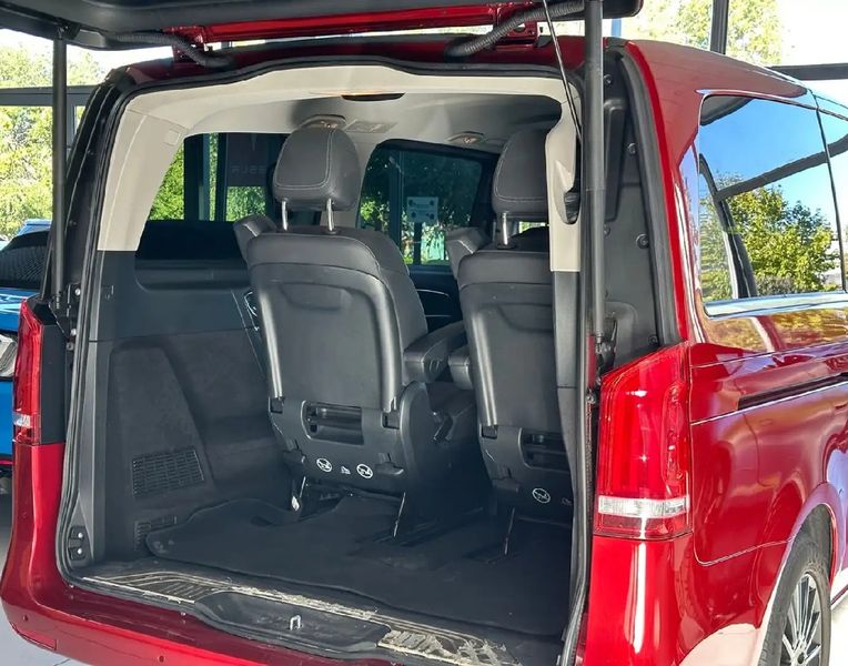 Mercedes-Benz 310 Van • 2020 • 54,000 km 13