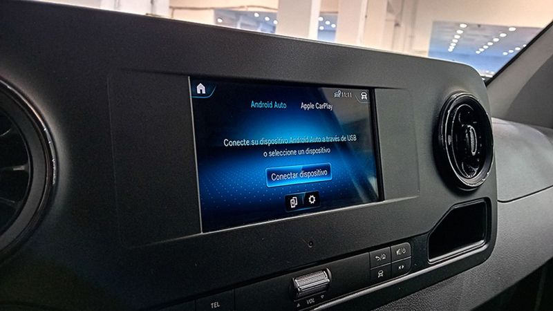 Mercedes-Benz Sprinter • 2023 • 9,000 km 5