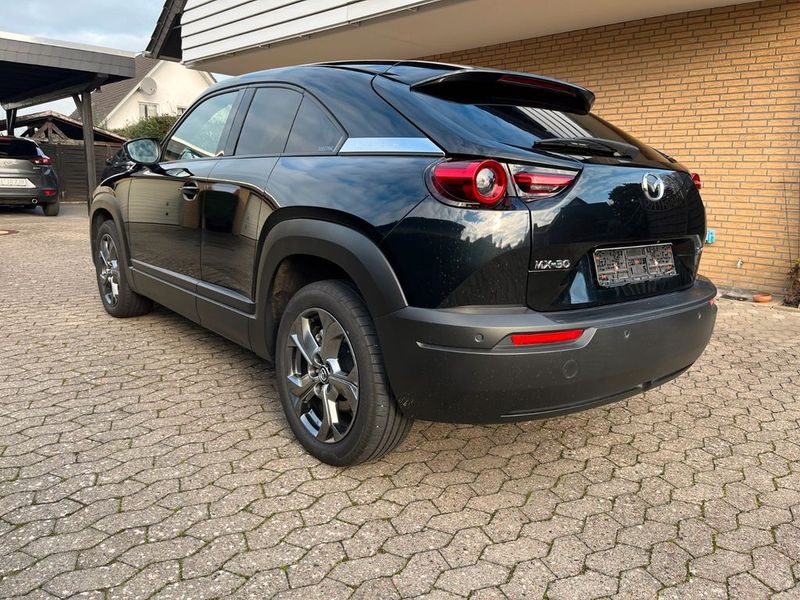 Mazda MX-3 • 2020 • 17,000 km 2