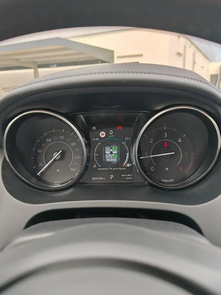 Jaguar E-PACE • 2018 • 85,000 km 14