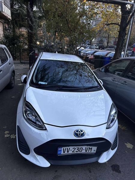 Toyota Agya • 2017 • 100,000 km 4