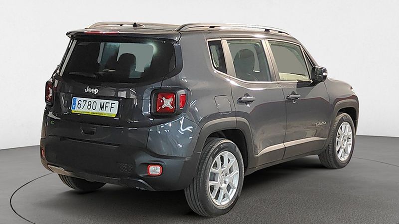 Jeep Renegade • 2023 • 13,000 km 5