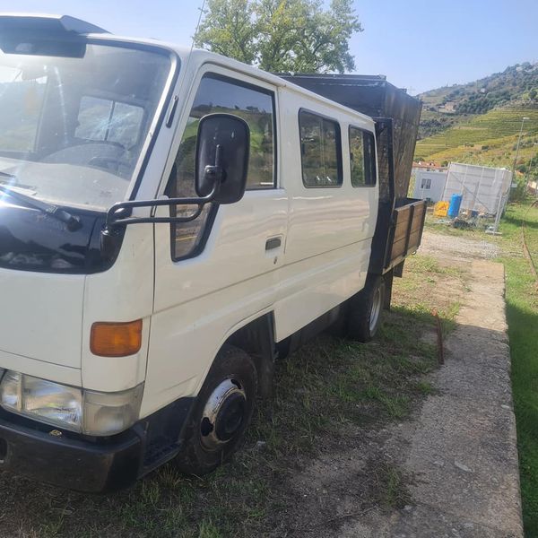 Toyota Dyna • 2001 • 80,000 km 4