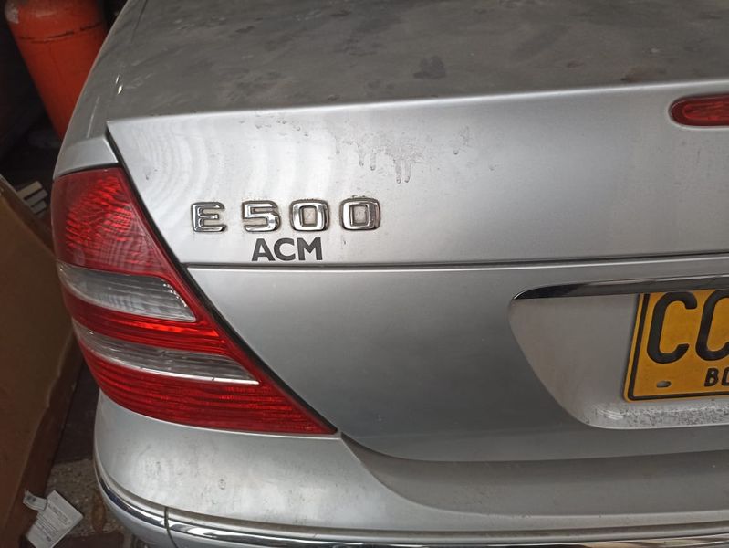 Mercedes-Benz E • 2003 • 180 km 2