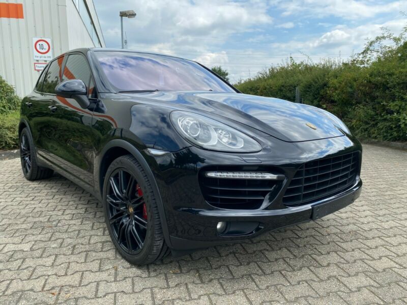 Porsche Cayenne • 2010 • 98,000 km 2