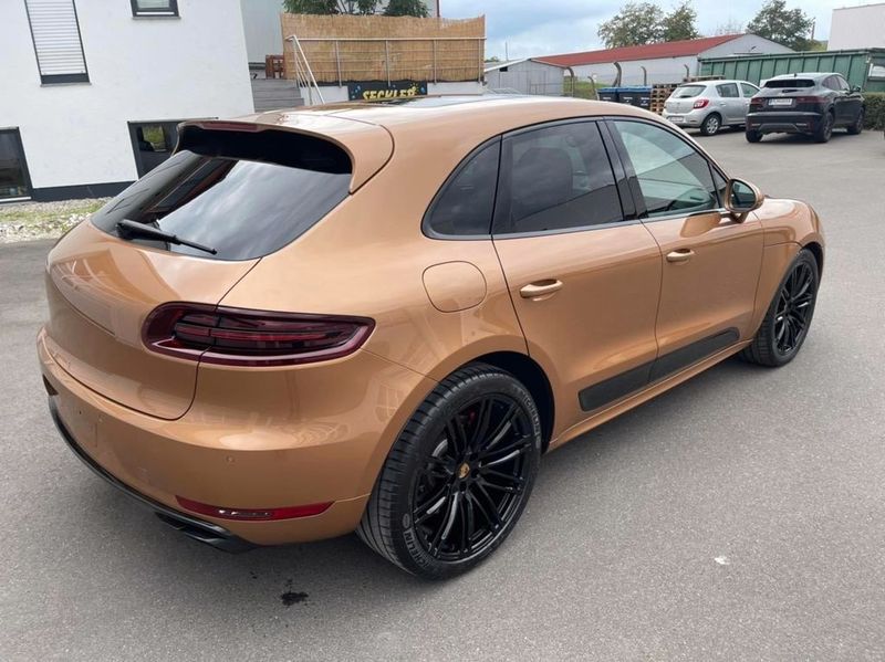 Porsche Macan • 2015 • 90,000 km 4