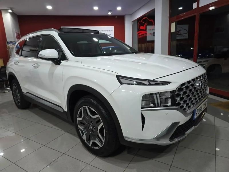 Hyundai Santa Fe • 2021 • 74,000 km 4