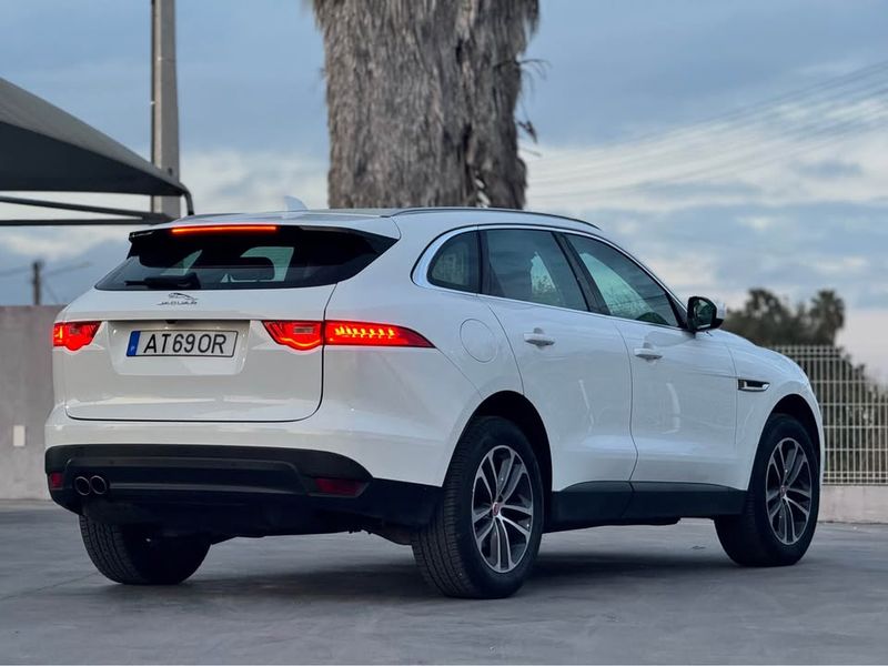 Jaguar F-Pace • 2017 • 180,000 km 3