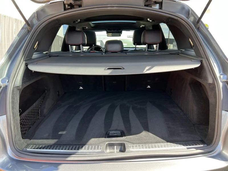 Mercedes-Benz GLC • 2017 • 113,000 km 12